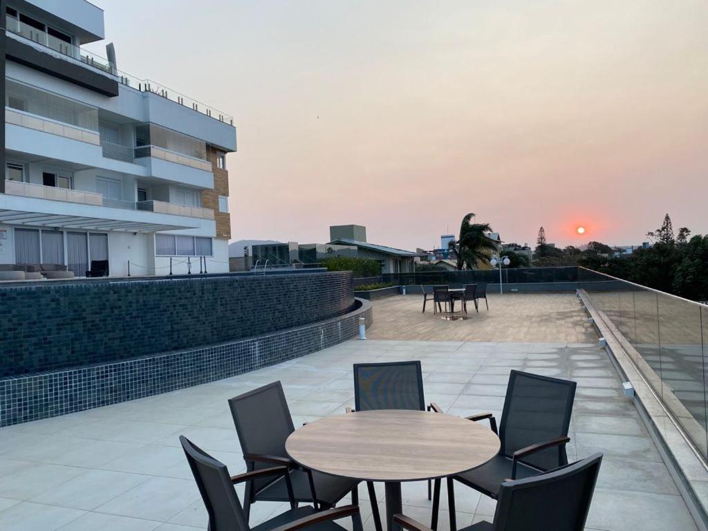 Apartamento Design Com Piscina E Vista Espetacular Флоріанополіс Екстер'єр фото